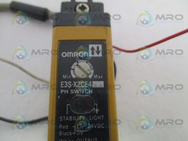 OMRON E3S-X2CE4 PHOTOELECTRIC SWITCH *USED*