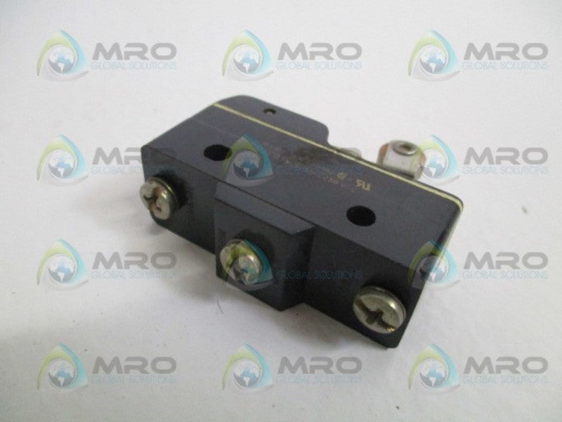 MICROSWITCH BZ-3RW8221555513T LIMIT SWITCH *NEW NO BOX*