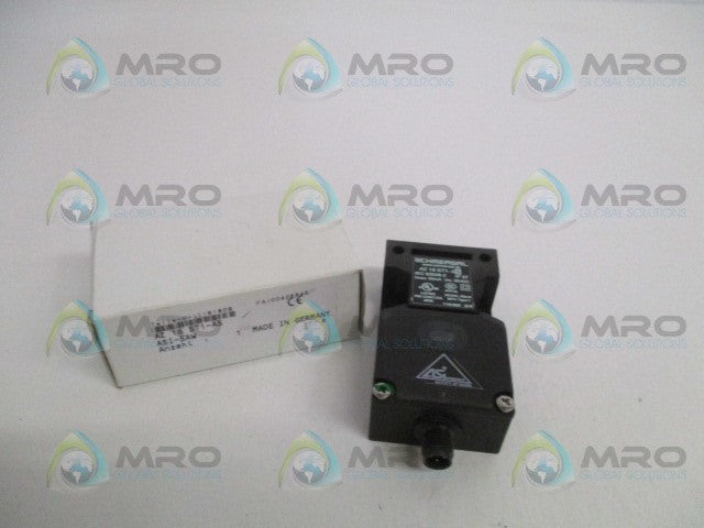 SCHMERSAL AZ16ST1-AS KEYED INTERLOCK SWITCH *NEW IN BOX*