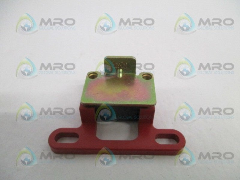 TELEMECANIQUE XCS-Z21 OPERATING KEY  UNMP