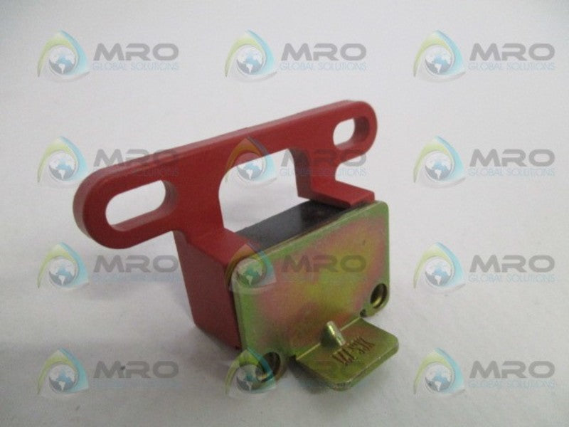 TELEMECANIQUE XCS-Z21 OPERATING KEY  UNMP