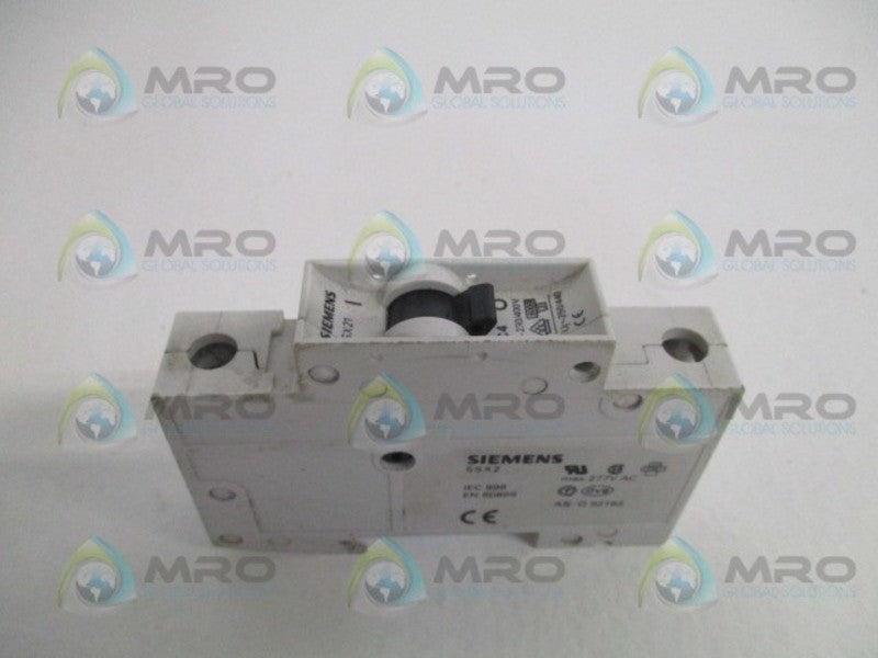 SIEMENS 5SX2104-7 CIRCUIT BREAKER 4A  UNMP