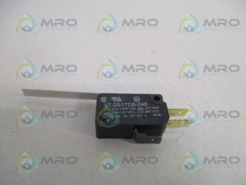 MICROSWITCH V7-2B17D8-048 LEVER LIMIT SWITCH *NEW NO BOX*
