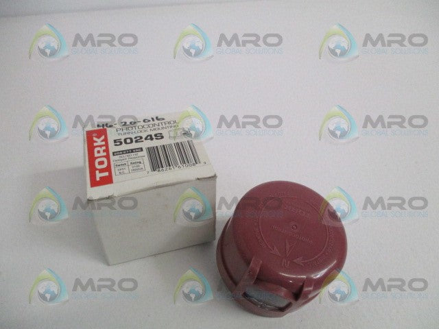 TORK 5024S PHOTOCONTROL TURN-LOCK MOUNTING *NEW IN BOX*