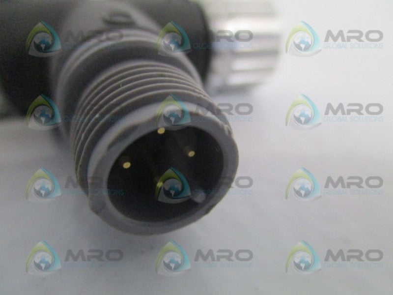 OMRON XS2R-D422-1 CONNECTOR  UNMP
