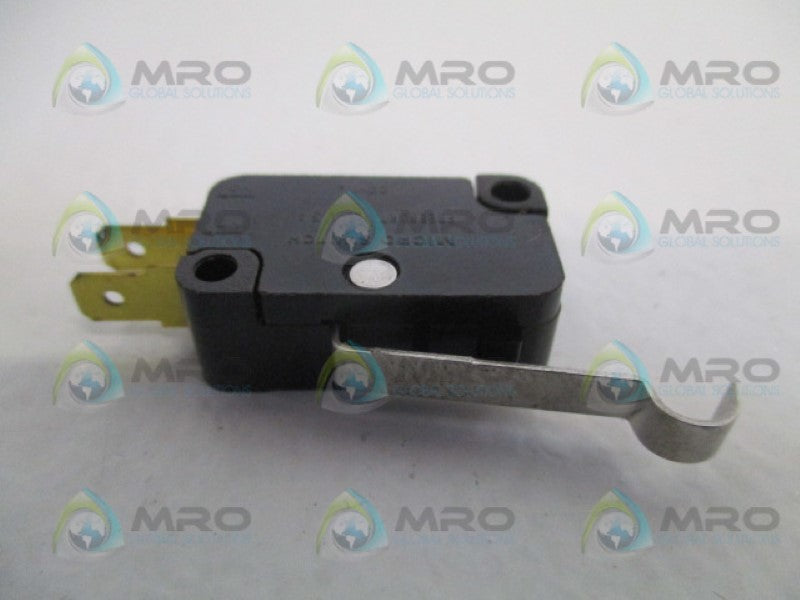 MICROSWITCH V3L-120-08 LIMIT SWITCH *NEW NO BOX*
