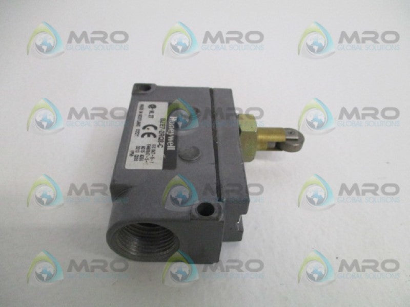 HONEYWELL BZE7-2RQ8-C LIMIT SWITCH (GREY) *USED*
