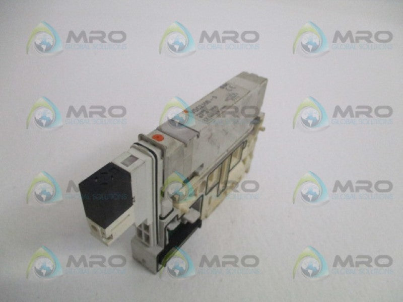 SMC VQC2100-5 SOLENOID VALVE *USED*