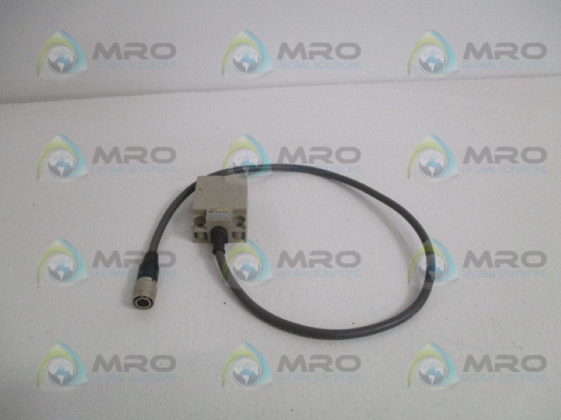 OMRON V600-H11 READ/WRITE HEAD SENSOR  UNMP