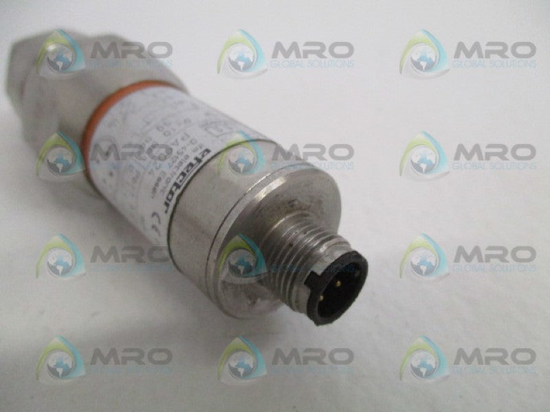 IFM EFECTOR PA9024 PRESSURE SENSOR *USED*