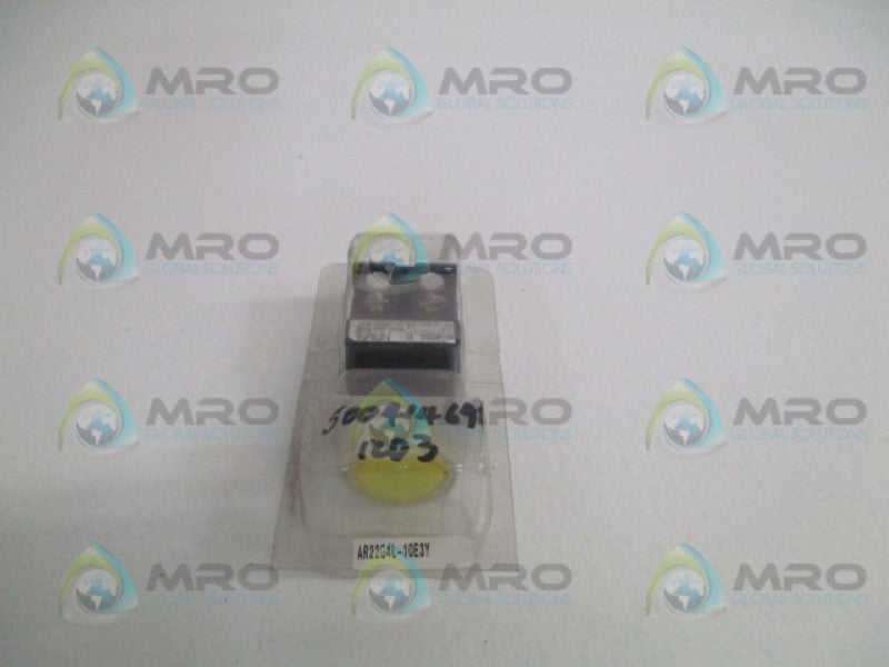 FUJI ELECTRIC AR22G4L-10E3Y YELLOW PUSHBUTTON SWITCH *NEW IN ORIGINAL PACKAGE*