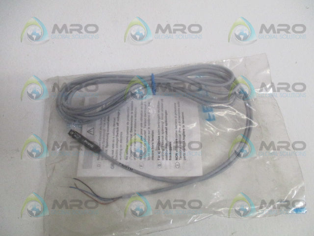 FESTO SMT-8-PS-K-LED-24-B 175436 PROXIMITY SWITCH * NEW IN FACTORY BAG *