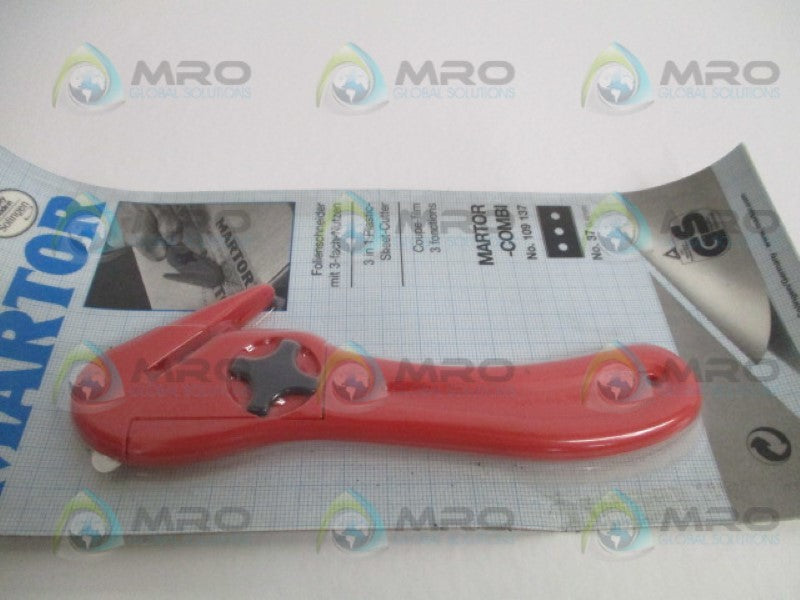 MARTOR 109137 PLASTIC SHEET CUTTER *NEW IN ORIGINAL PACKAGE*