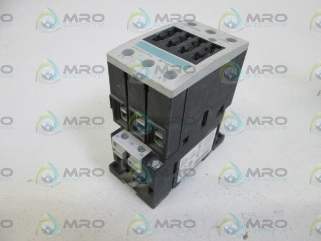 SIEMENS CONTACTOR 3RT1035-1AK60 *USED*