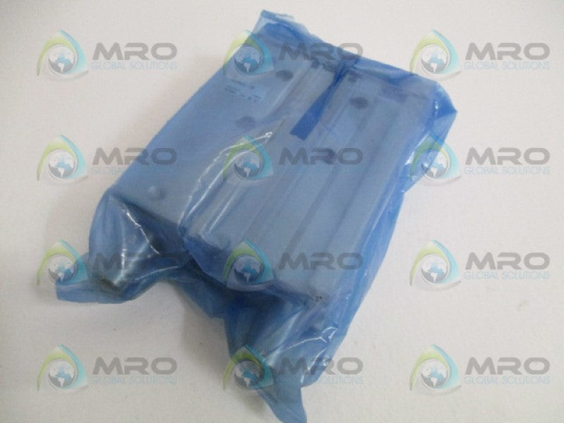 SMC MGPM40-100 COMPACT GUIDE CYLINDER SLIDE *NEW IN FACTORY BAG*