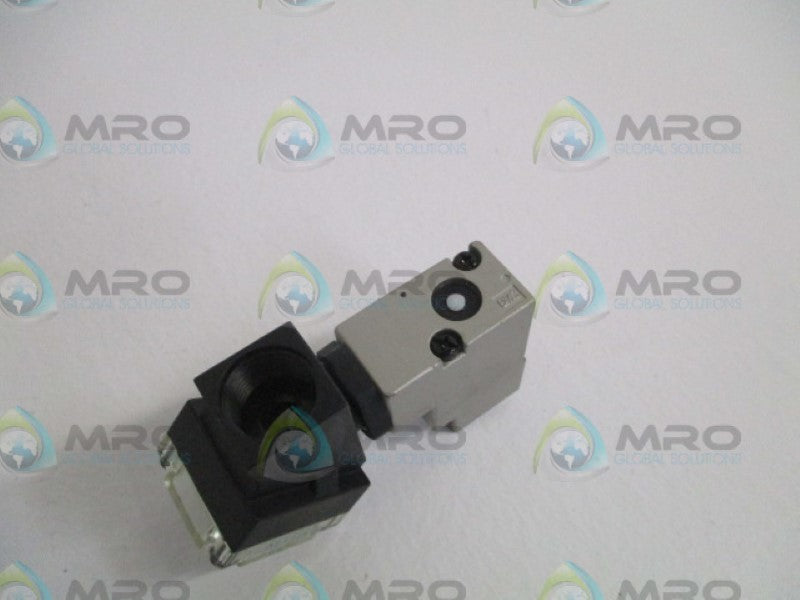 SMC VO301-003TZ-X302 SOLENOID VALVE *NEW NO BOX*