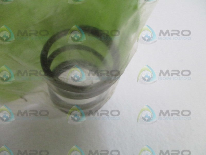 INDUSTRIAL MRO CS-A-32X2.6X32 SPRING *NEW NO BOX*