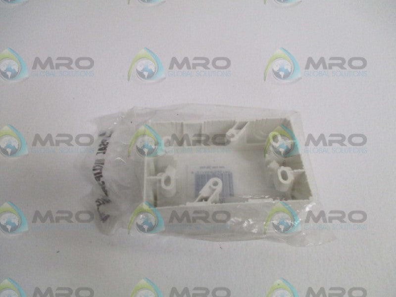 CLIPSAL 449AWE MOUNTING BLOCK  NSMP
