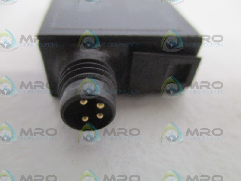 IFM EFECTOR OJ5042 PHOTOELECTRIC SENSOR *NEW NO BOX*