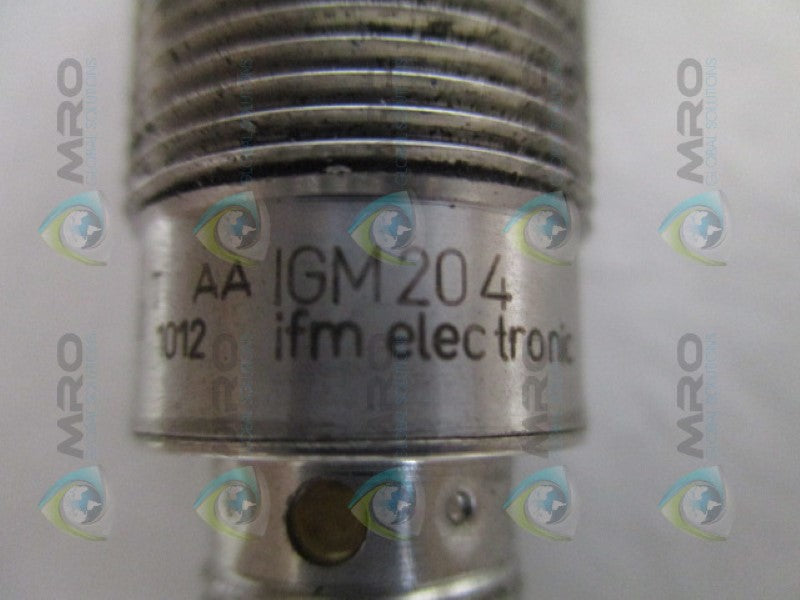 IFM EFECTOR IGM204 INDUCTIVE PROXIMITY SWITCH *USED*