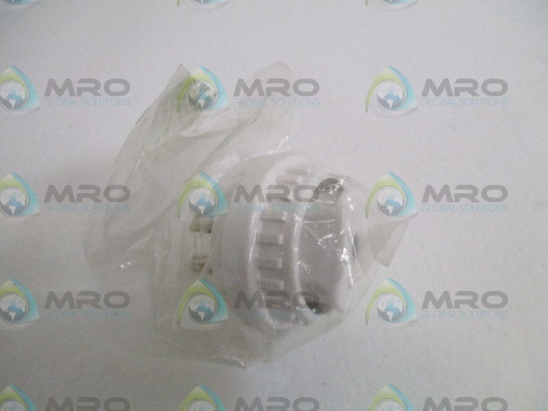 CLIPSAL 905LRWH SWITCH CORD CONNECTOR SOCKET  NSMP