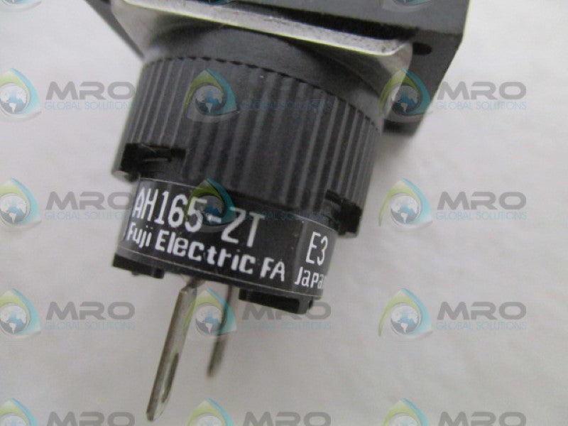 FUJI ELECTRIC AH165-ZTWE3 WHITE INDICATOR PUSHBUTTON  UNMP