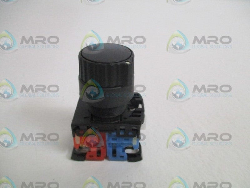 FUJI ELECTRIC AR22S1R BLACK PUSHBUTTON ROTATING SWITCH (AS PICTURED) *USED*