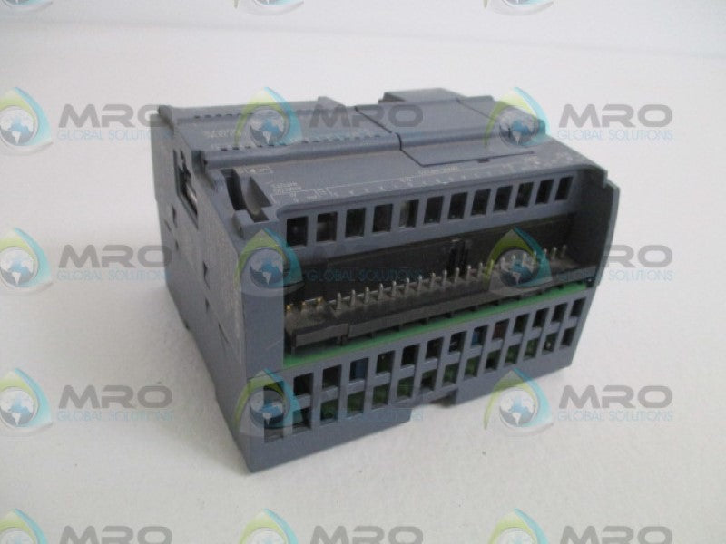 SIEMENS SIMATIC S7-1200 6ES7214-1AG40-0XB0 PROCESS UNIT (AS PICTURED) *USED*