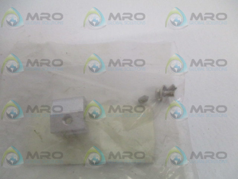 SMC BT-06 SWITCH MOUNTING BRACKET *NEW IN FACTORY BAG*