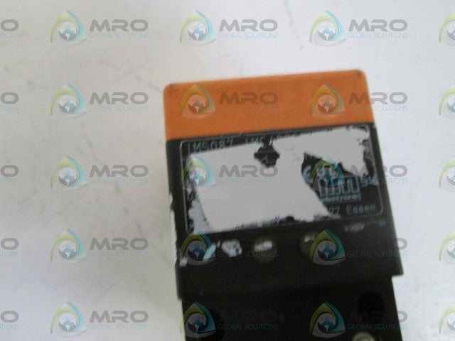 IFM EFECTOR IM5087 INDUCTIVE PROXIMITY SENSOR *NEW NO BOX*