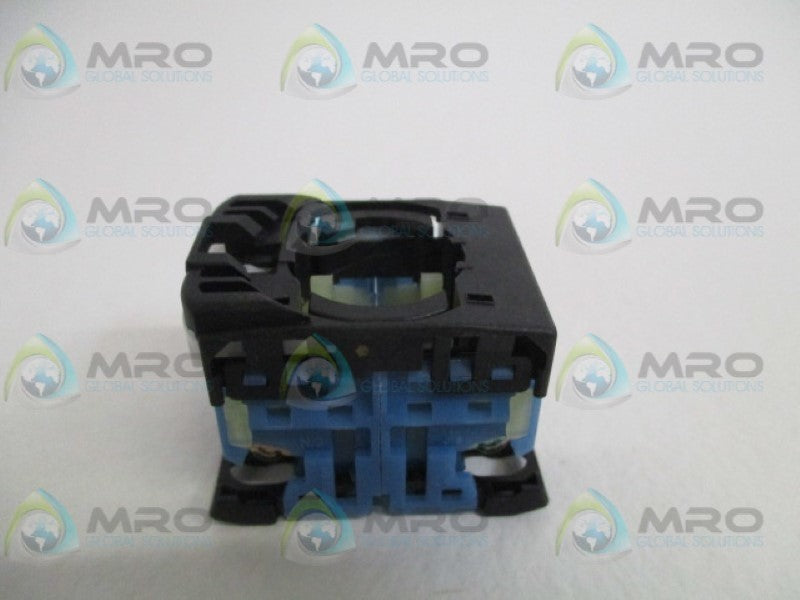 FUJI ELECTRIC AR22S2R PUSHBUTTON BODY (AS PICTURED) NSNP