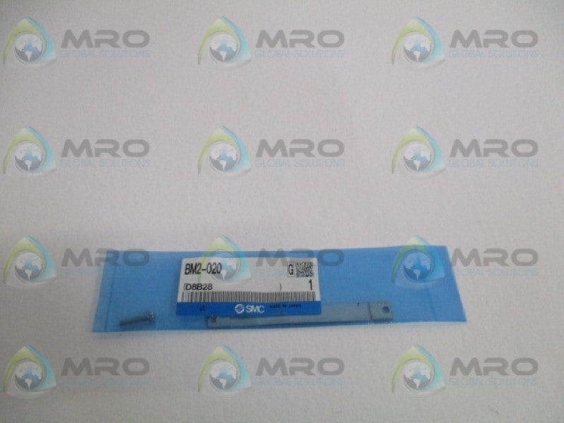 SMC BM2-020 MOUNTING AUTO SWITCH BAND KIT *NEW IN FACTORY BAG*