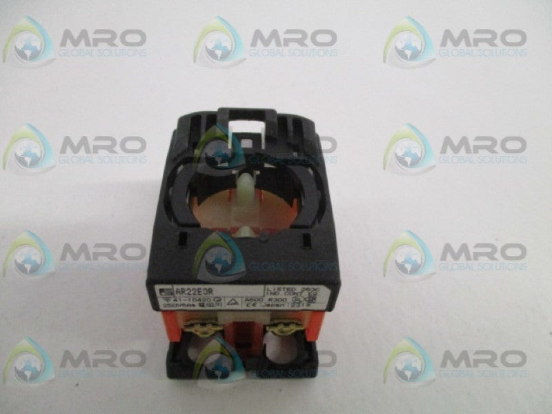 FUJI ELECTRIC AR22E0R PUSHBUTTON BODY (AS PICTURED) NSNP