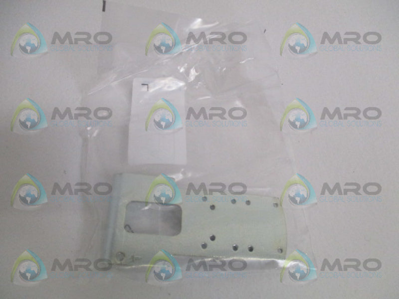 FESTO VAME-B10-20-A FOOT MOUNTING * NEW IN FACTORY BAG *
