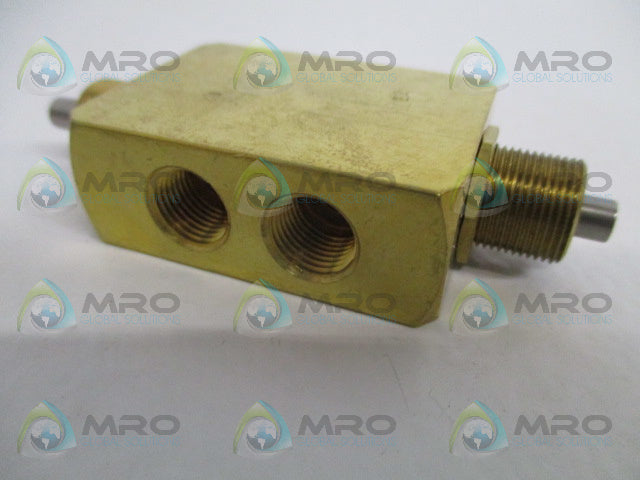 CLIPPARD FV-4DP PNEUMATIC PLUNGER VALVE * NEW IN ORIGINAL PACKAGE *