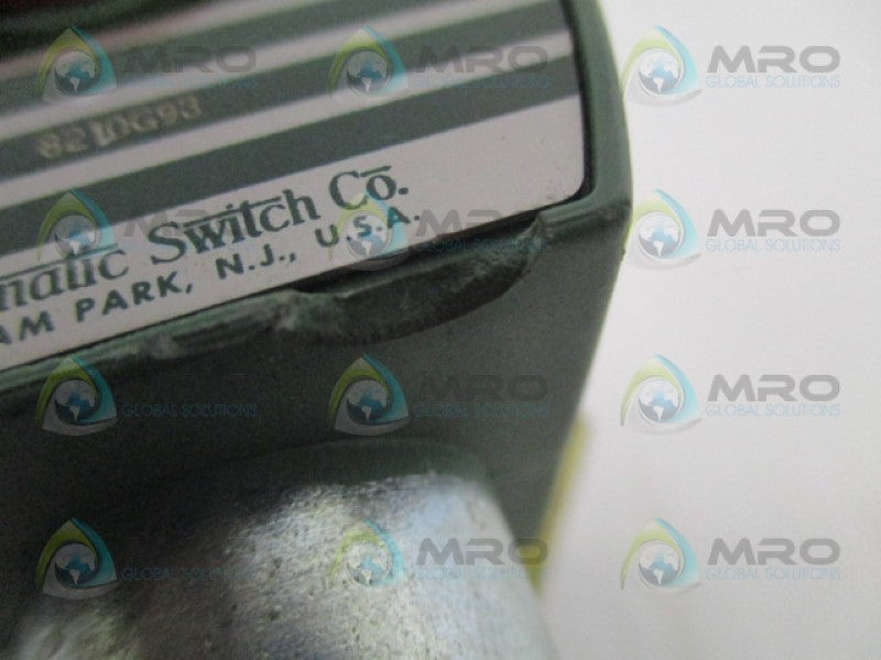 ASCO 8210G93 SOLENOID VALVE (AS PICTURED)  UNMP
