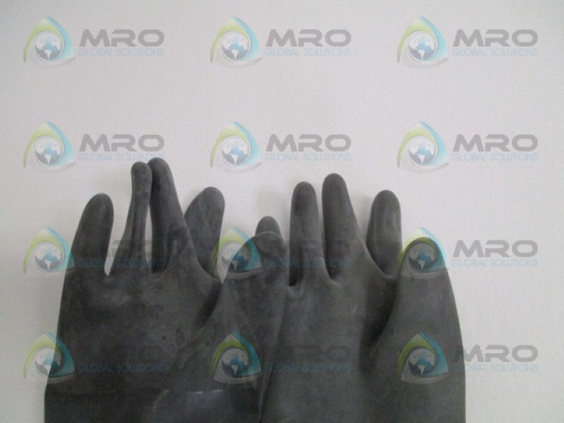 PIONEER STANZOIL N-35 OIL & ACID RESISTANT GLOVES SIZE 8 *NEW NO BOX*