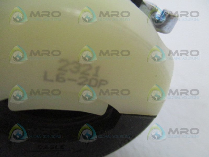 LEVITON 2321 LOCKING PLUG *NEW IN BOX*