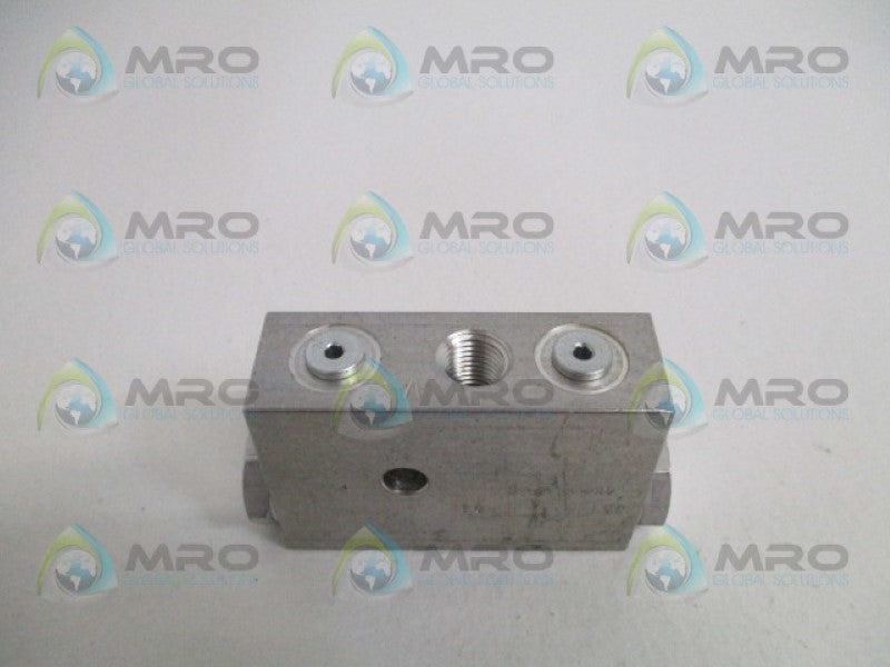 FLUID CONTROLS 4K21-N2-S VALVE MANIFOLD BLOCK *NEW NO BOX*