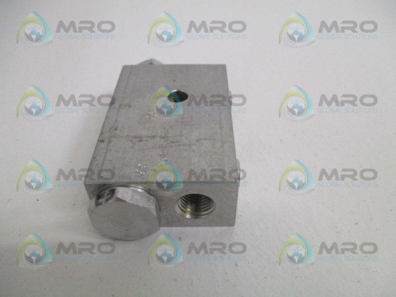 FLUID CONTROLS 4K21-N2-S VALVE MANIFOLD BLOCK *NEW NO BOX*