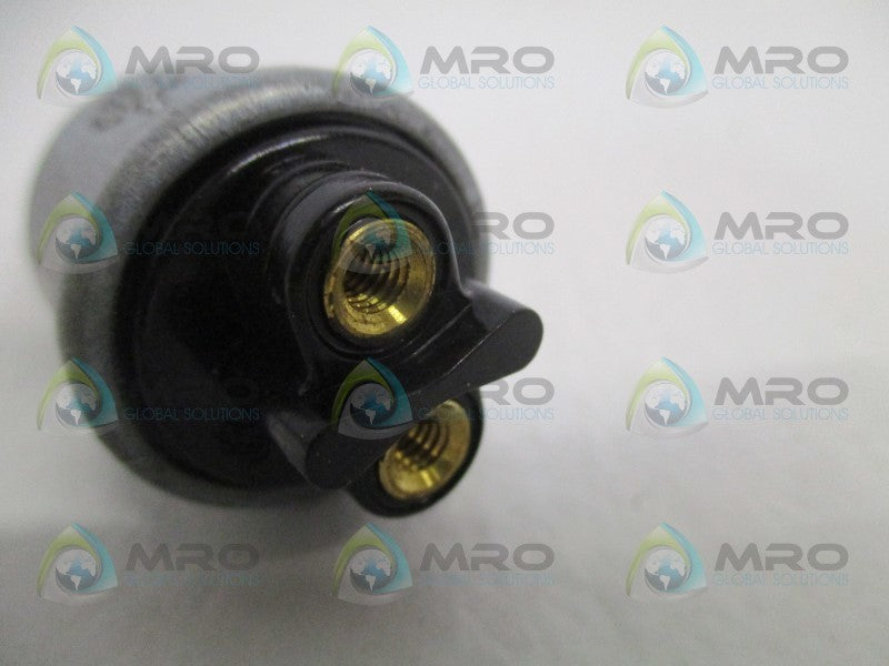 COLE HERSEE 90C36 PUSHBUTTON SWITCH  NSMP