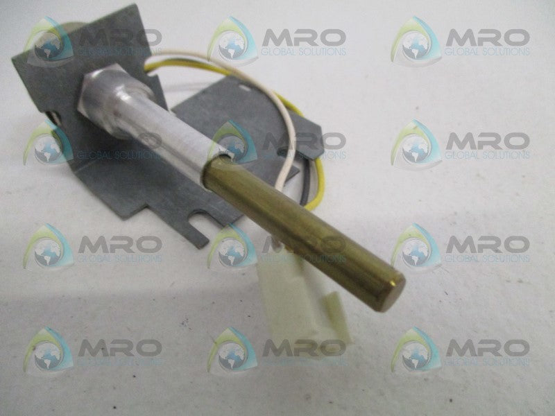 INDUSTRIAL MRO R1379541 POTENTIOMETER (AS PICTURED) *NEW NO BOX*