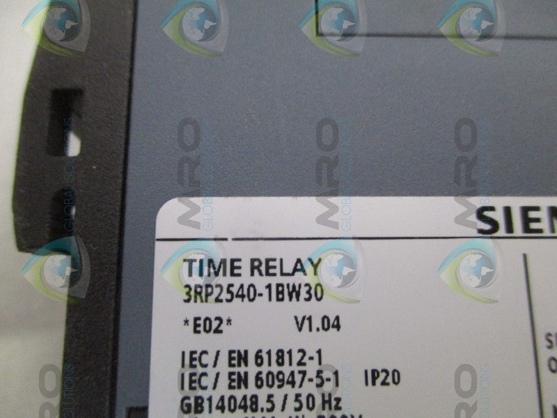 SIEMENS 3RP2540-1BW30 TIME RELAY *NEW NO BOX*
