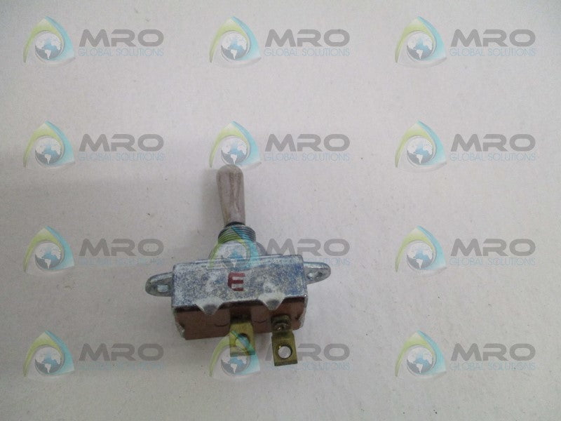 COLE HERSEE 551840-BX TOGGLE SWITCH  NSMP