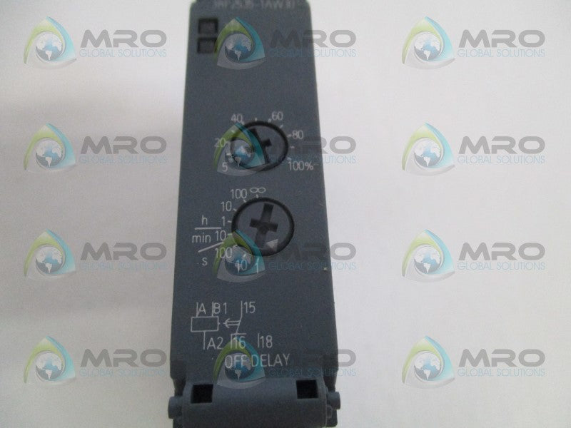 SIEMENS 3RP2535-1AW30 TIME RELAY *NEW NO BOX*