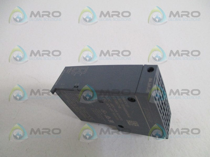 SIEMENS SIMATIC S7 6ES7193-6AR00-0AA0 BUS ADAPTER *NEW NO BOX*