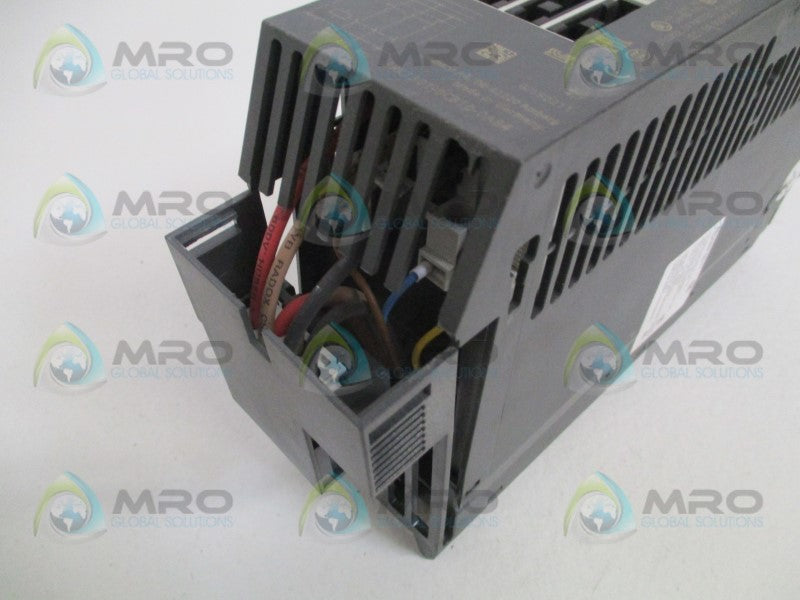 SIEMENS DS1e-xHF 3RK1301-0CB10-0AB4 STARTER 2,4-16A (AS PICTURED) *NEW NO BOX*