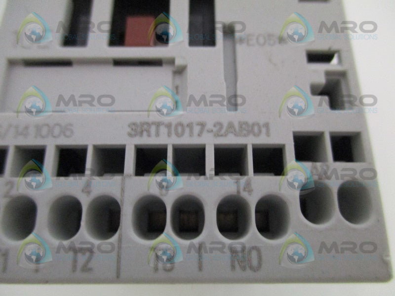 SIEMENS 3RT1017-2AB01 CONTACTOR 24V (AS PICTURED) *NEW NO BOX*