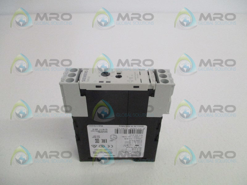 SIEMENS 3RP1525-1AQ30 TIMING RELAY 5-100% (AS PICTURED) *NEW NO BOX*