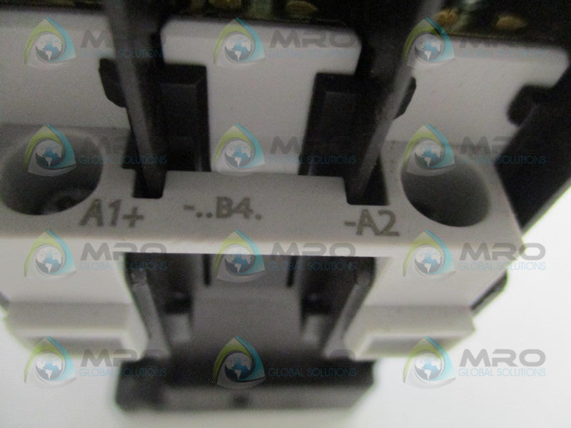 SIEMENS 3RT1023-1BB40 CONTACTOR 24VDC (MISSING ACCESSORIES) *NEW NO BOX*